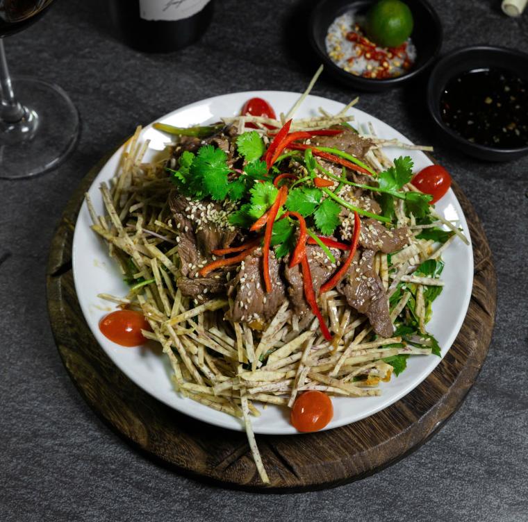 Gỏi Bò Khoai Môn 