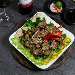 Gỏi Bò Tái 